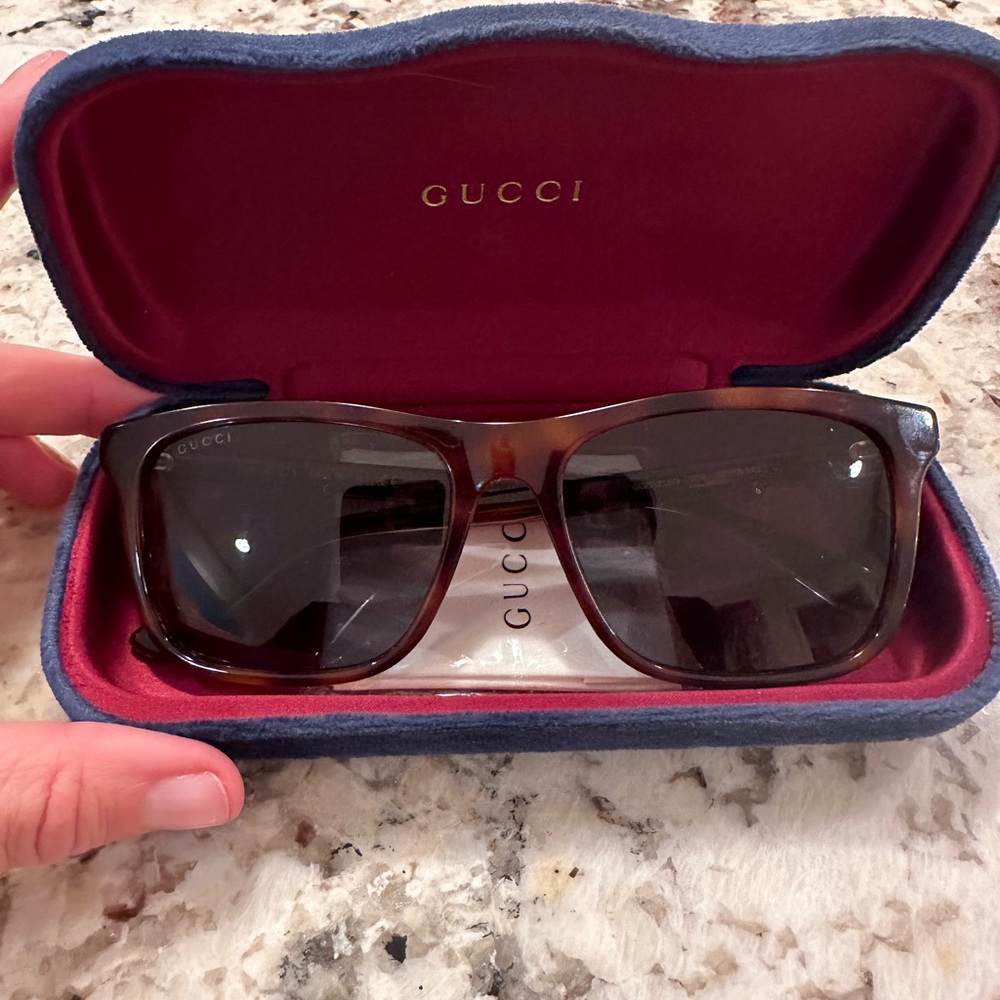 Gucci Sunglasses 2021, like new. Case etc included.